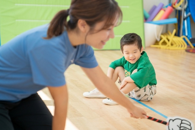 お子さまの特性や周囲の環境を分析